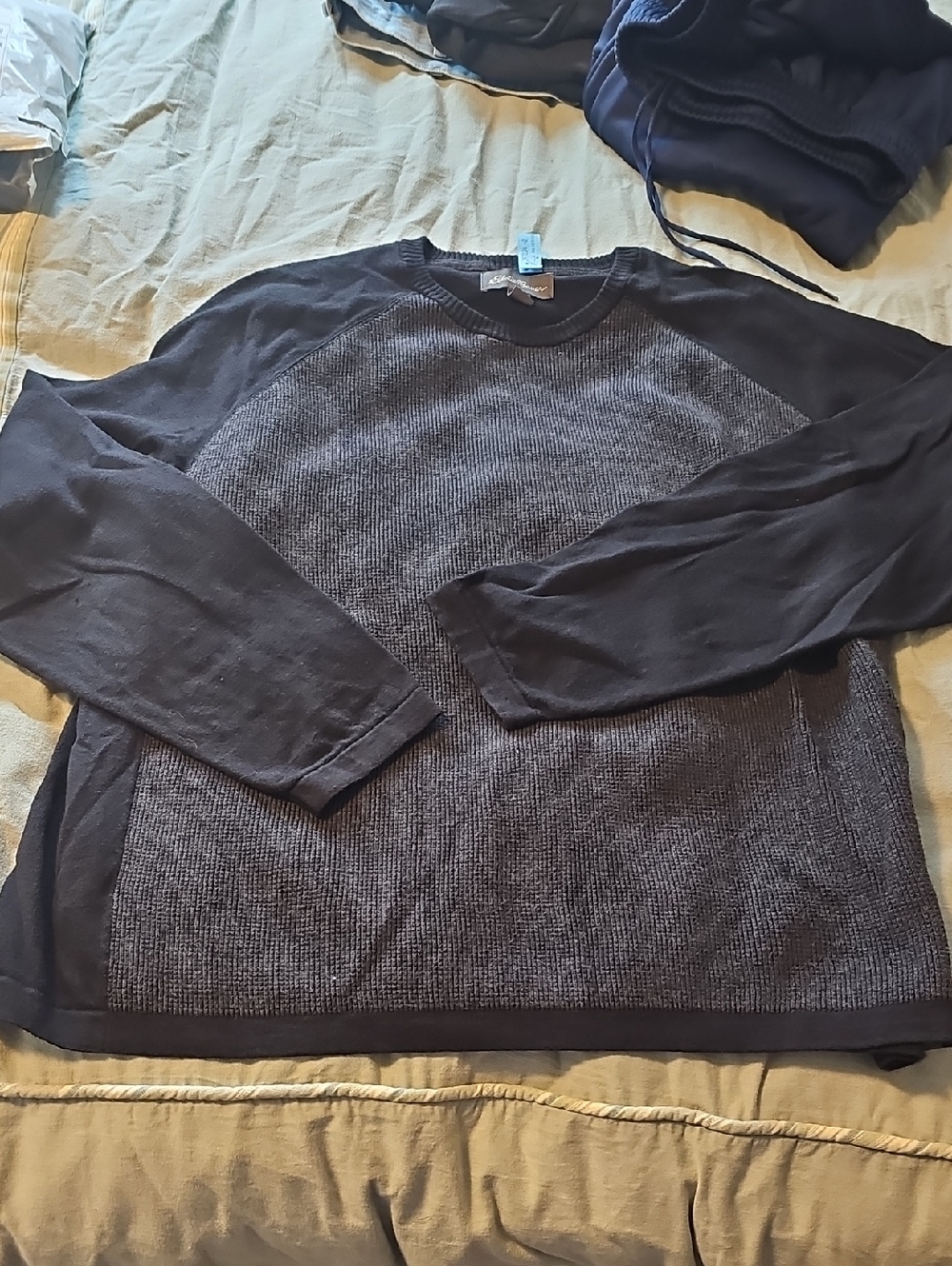 EB Men's Two-Tone Crewneck Sweater - Charcoal/Black